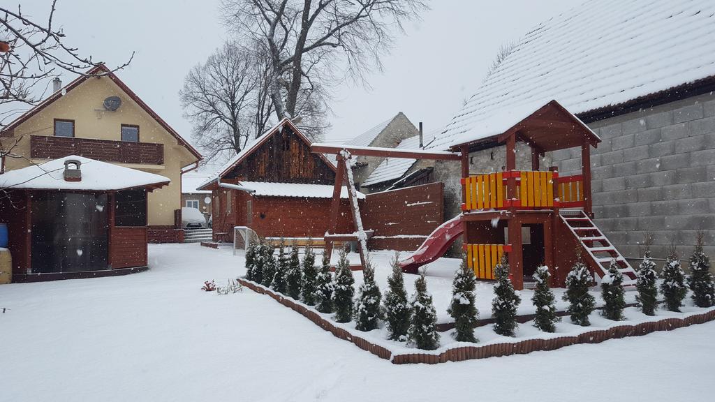 Villa Lienka Бешеньова Екстер'єр фото